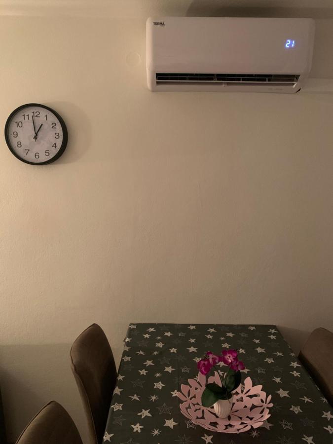 Apartment Florian غييكا المظهر الخارجي الصورة